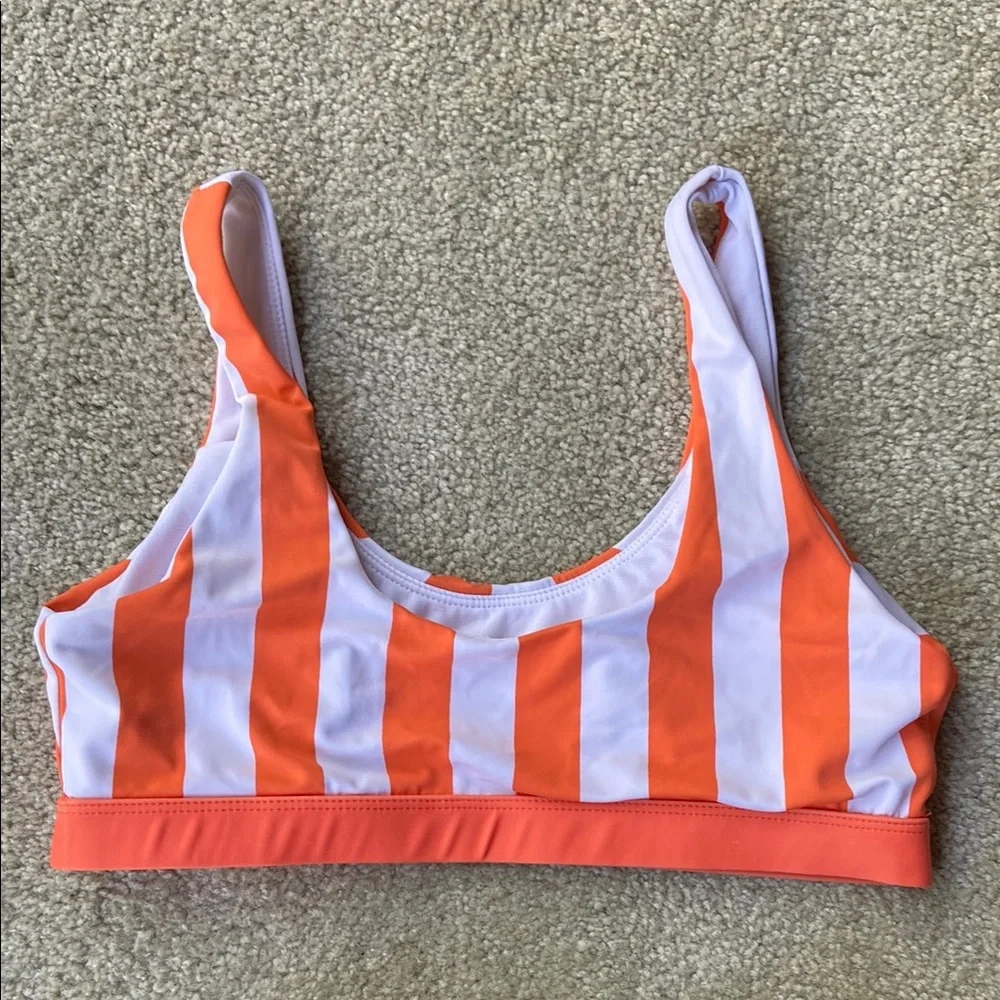 🪷Orange and White Striped Bikini Top Medium - Picture 2 of 5